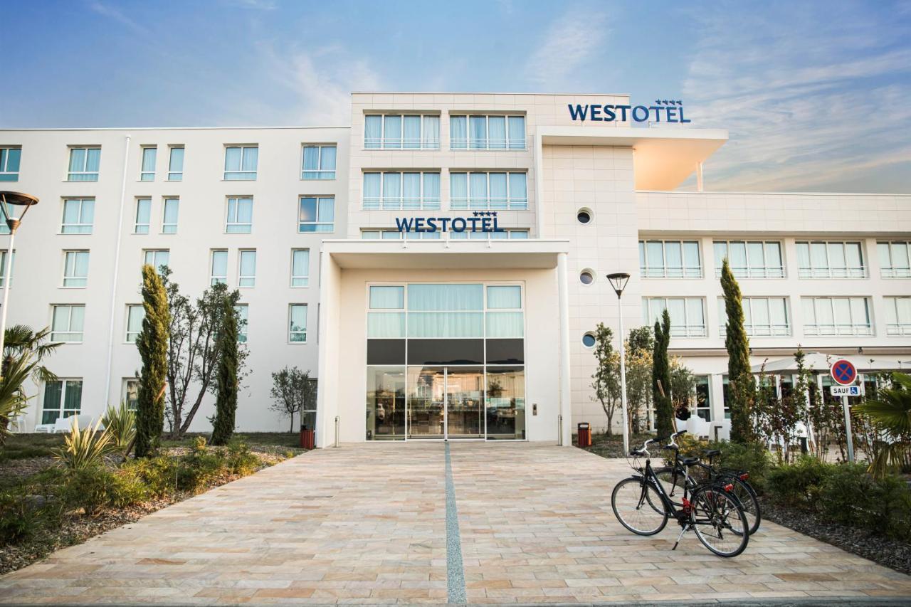 Westotel Tours Val De Loire La Ville-aux-Dames Экстерьер фото